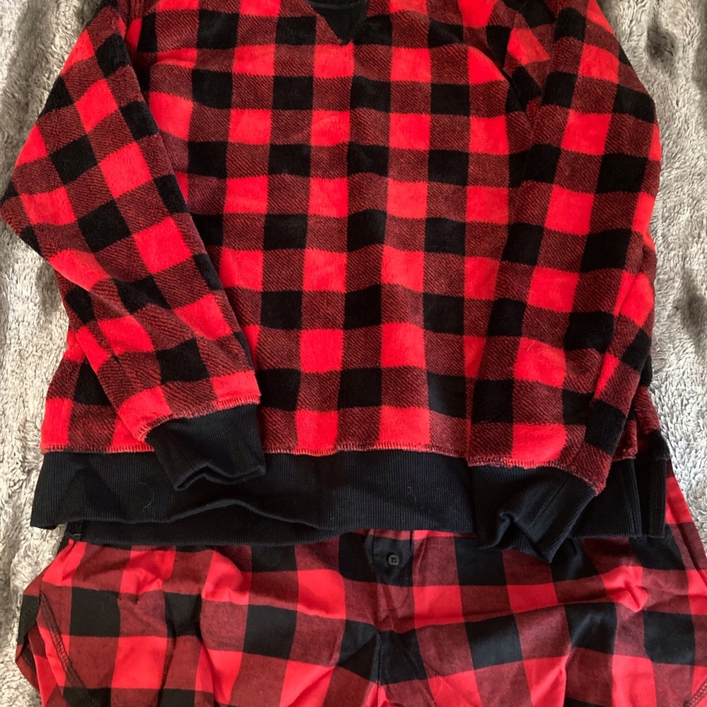 sold|Target Pj Set - Picture 2 of 6